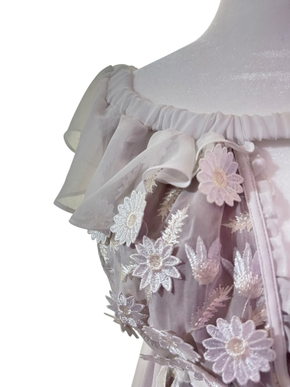 For love and lemons Caroline mini daisy embroidered dress - Picture 3 of 9